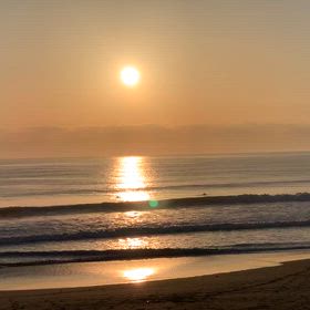 2月22日千葉北、東浪見の朝の波の画像