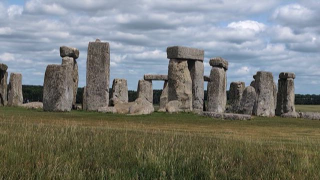 アイルランド、イギリス旅備忘録⑩「エーヴァベリー」「ストーン・ヘンジ」の記事動画