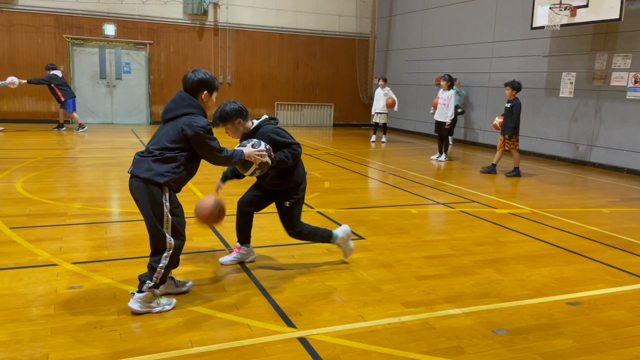 足の入れ替えとステップの記事動画