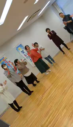 楽しいから笑うんじゃないの記事動画
