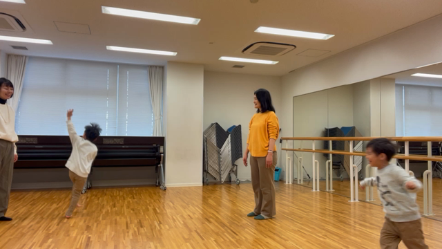 楽しいから笑うんじゃないの記事動画