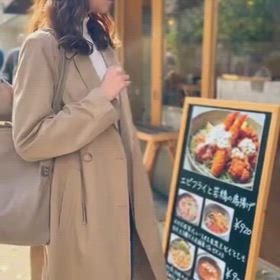 エビフライとからあげのタルタルソースの画像