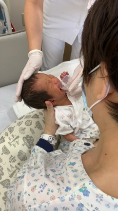 生後4日で喋る息子の記事動画