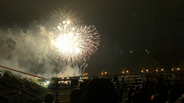 約４年ぶりの花火大会の記事動画