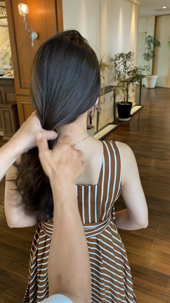 美容院で新しい髪色にチャレンジ！の記事動画