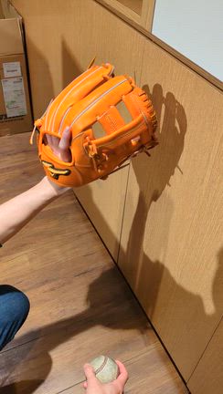 王道の「ミズノプロ」をしっかり販売していくことが大事！の記事動画