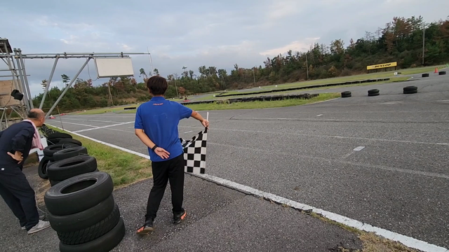 スピードパーク新潟でカート体験の記事動画
