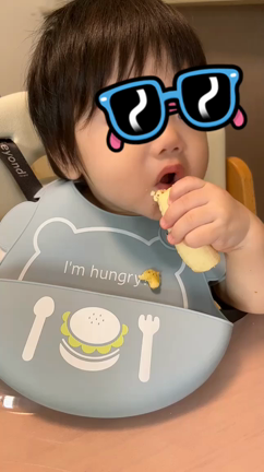 離乳食、よく食べるのも大変らしいの記事動画