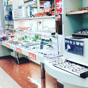 メガネ屋さんの画像