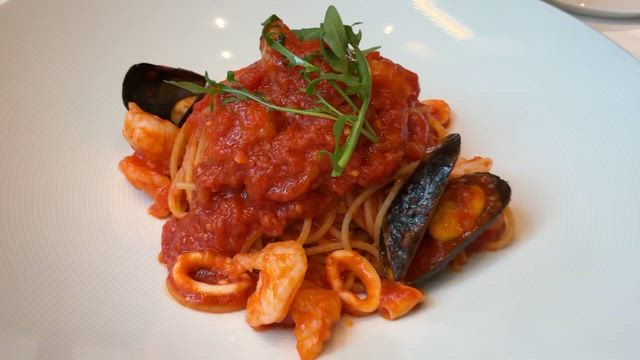 三菱地所系ホテルでのパスタランチ…２割引になってラッキー！の記事動画