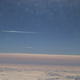 飛行機雲の画像