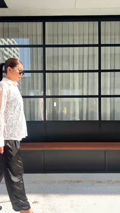 「甘い」は卒業です　大人が着るからカッコいい透け感の魔法の記事動画