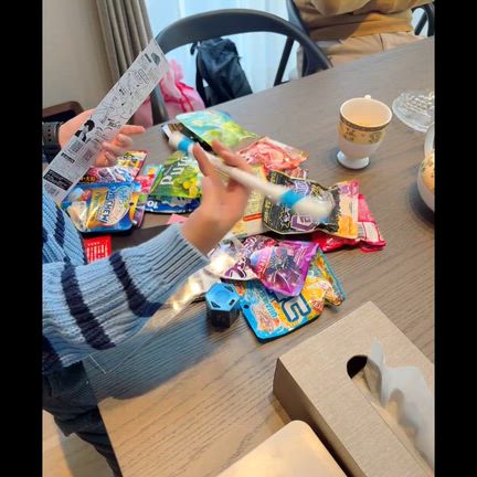 家族でほっこり誕生日会♪息子氏が11歳に！の記事動画
