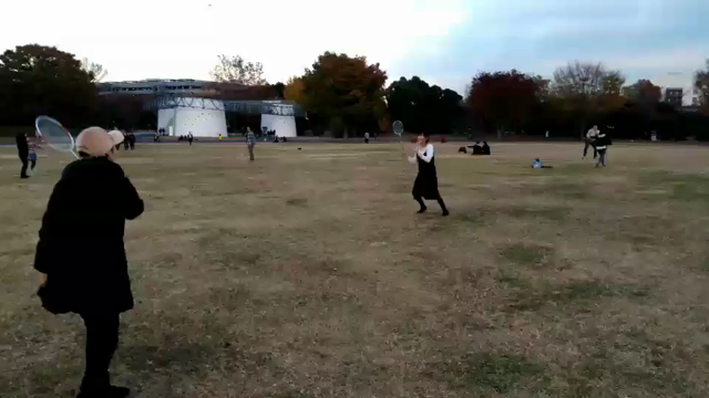カラオケ首位の記事動画