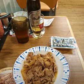 すき家の夜の画像