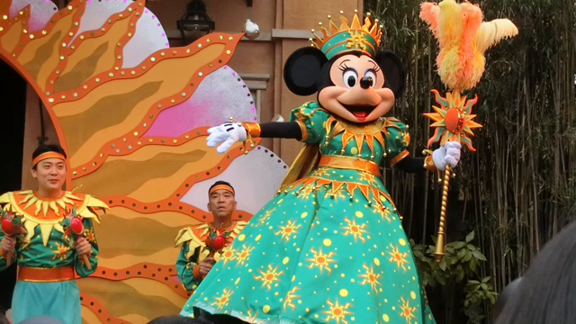 フルートでディズニーランド気分の記事動画