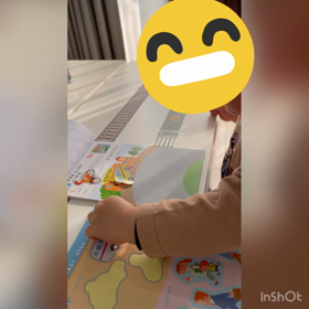 親バカ動画《シール貼り》♡の画像