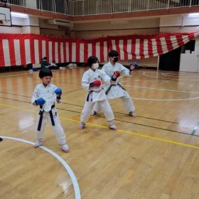 足立区寺地小学校道場の画像