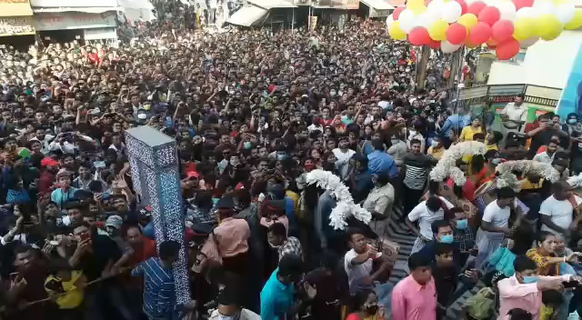 インドのシネマホールの記事動画