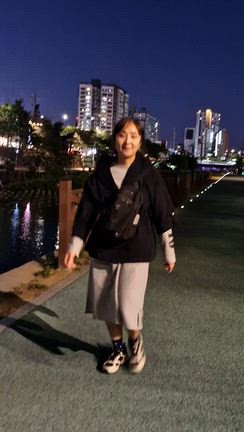 ダイエット宣言！丸いシルエットにショックを受け決意の記事動画