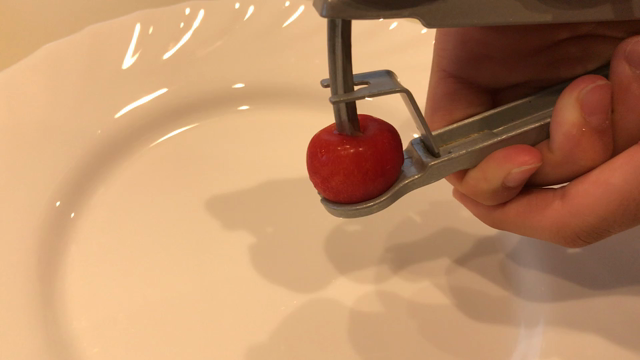 【動画あり】さくらんぼの種を取る道具 チェリーストナー 使い心地レビューの記事動画