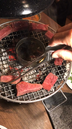話題の焼き肉屋さんの名物プリンかき氷！【田町 にくがとう33895】の記事動画