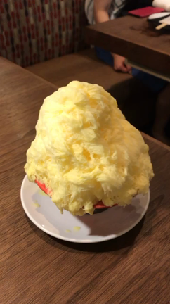 話題の焼き肉屋さんの名物プリンかき氷！【田町 にくがとう33895】の記事動画