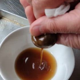 デトックス効果があるゴボウの搾り汁の画像