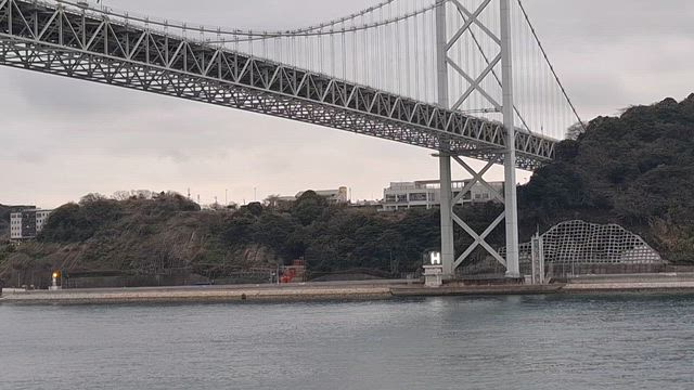 練習艦にお手ふりしてきました！の記事動画
