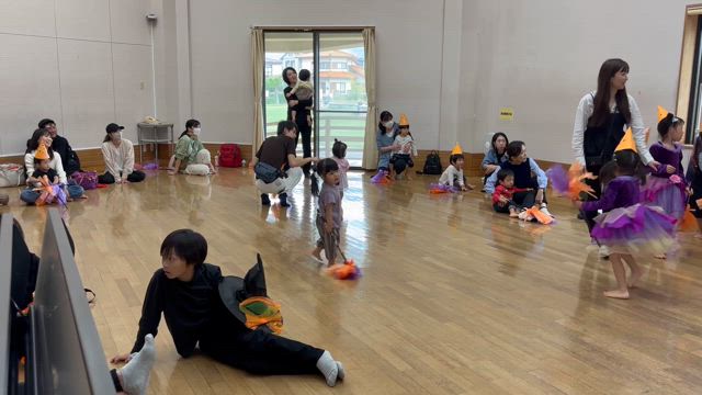 函南町 伊豆の国市のリトミックピアノ教室〜韮山時代劇場ハロウィンリトミックの記事動画