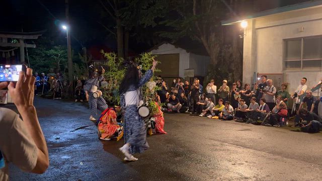 なぜ750年前から続く、この小さなエリアの祭りがこんなにも人を惹きつけるのかの記事動画