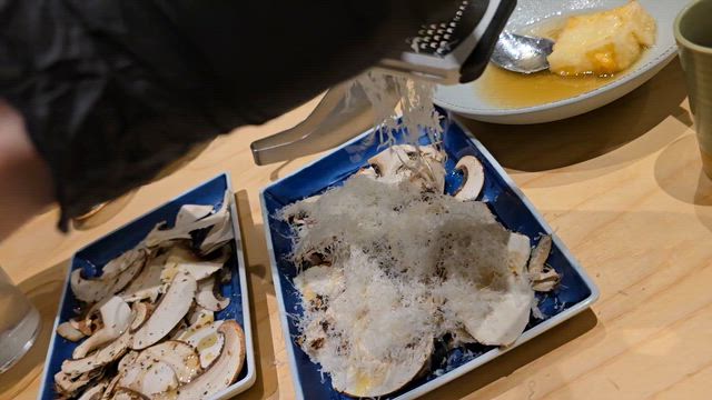 みんなで焼き鳥は美味しい！の記事動画