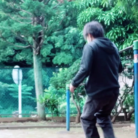 公園でのトレーニングの画像