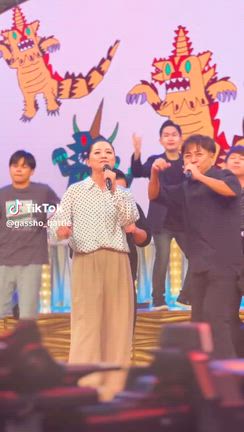 明日20日13時35分〜特別番組の記事動画