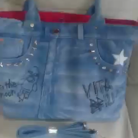 デニムリメイクバッグ風スタッズバッグ・Mサイズ・ライトブルーの画像