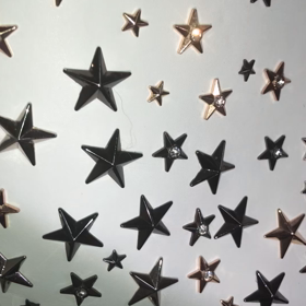 ラインストーン埋め込みスタースタッズ使用・星スタッズバッグ・M・ホワイトの画像