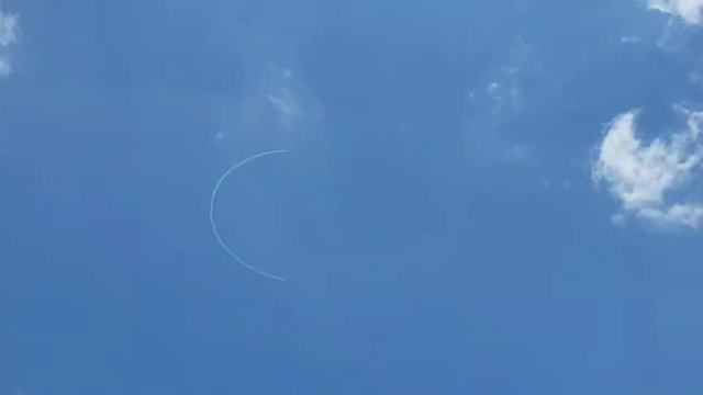 大空を見上げようの記事動画