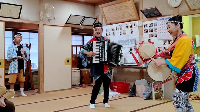 転んでもただでは起きないちんどん魂？の記事動画