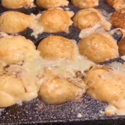 人気の塩たこ焼きの記事動画