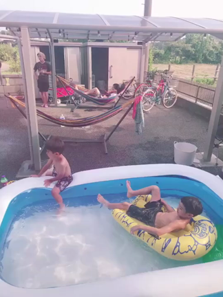 BBQパーテーの記事動画