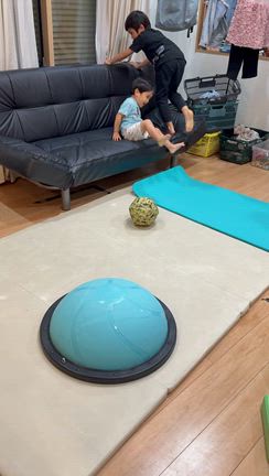 男子3人...マジで寝る瞬間までSASUKE会場になってるの記事動画