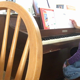 3歳の生徒、ピアノレッスンの動画     (英語でピアノレッスン)の画像