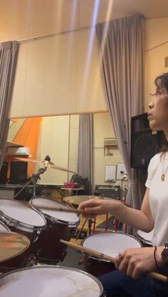 引き続きドラム練。そして何かできるかな？と思ったら今後は素直に声掛けていこうと思った夜。の記事動画