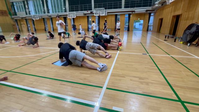 後輩たちの特権の記事動画