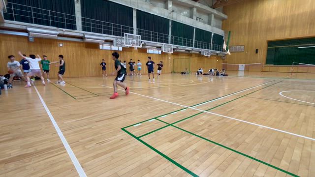 昼の体育館（考査中）の記事動画