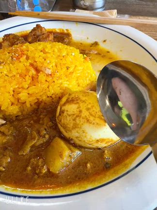 お休みの日はMOCOさんのカレーを食べに♬の記事動画