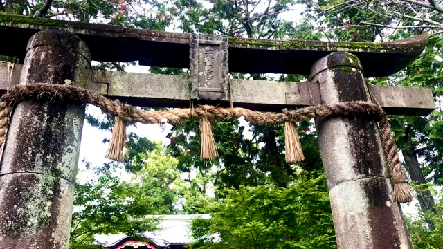 岩蔵天山神社と岩蔵寺の参拝の記事動画
