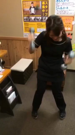 妹尾店のトレーニングの記事動画