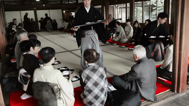 着物でお出かけレポ》京都清水寺 成就院『落葉忌』四ツ頭茶礼にご招待頂き(๑˃̵ᴗ˂̵)感謝❤️の記事動画