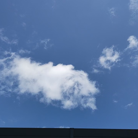 同じ空の下の画像